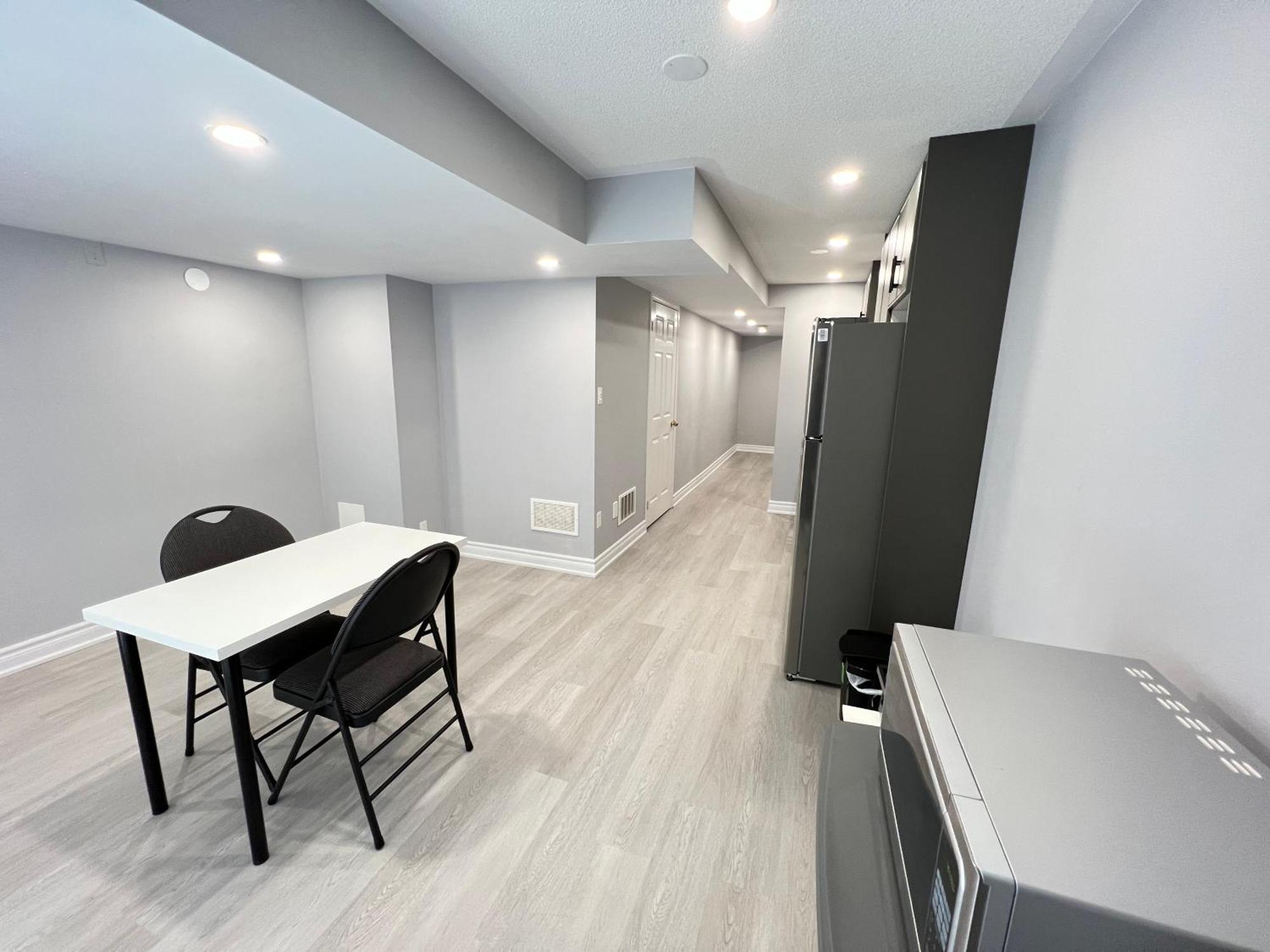 Beautiful Vacation Home Near Toronto Airport 密西沙加 客房 照片